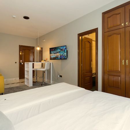 La Palmera Aparthotel Alhaurin el Grande Ruang foto