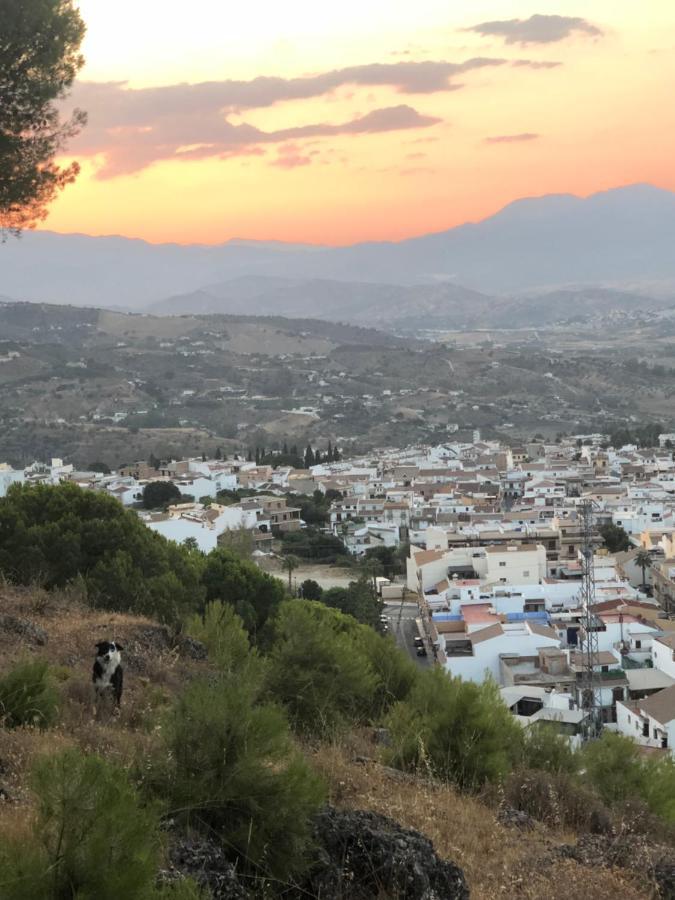 La Palmera Aparthotel Alhaurin el Grande Bagian luar foto